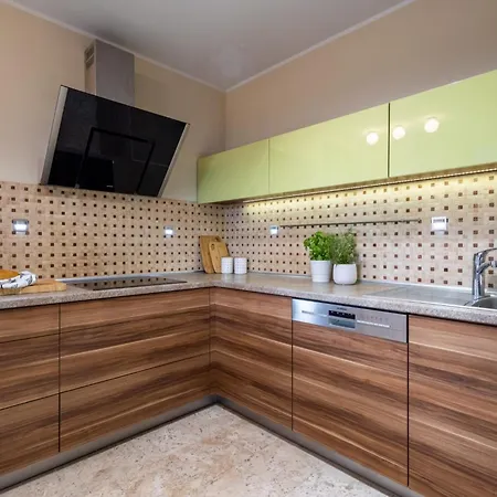 Z Tarasem 120m2, Klimatyzacja, Parking W Garazu Apartman